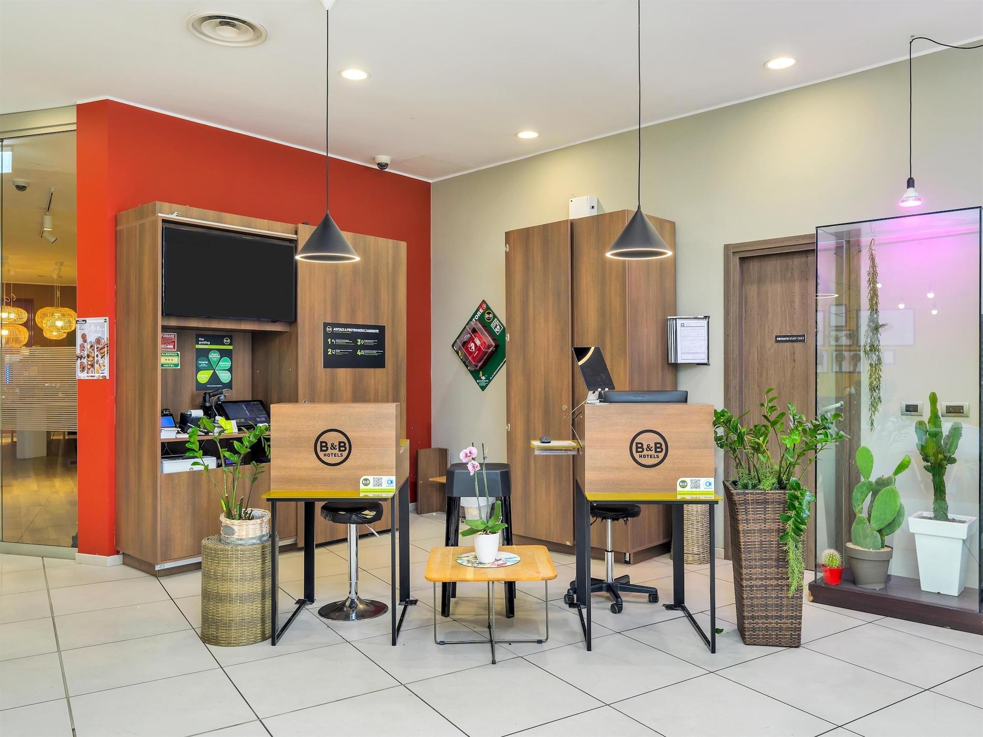 Vista Lobby B&B Hotel Milano - Monza