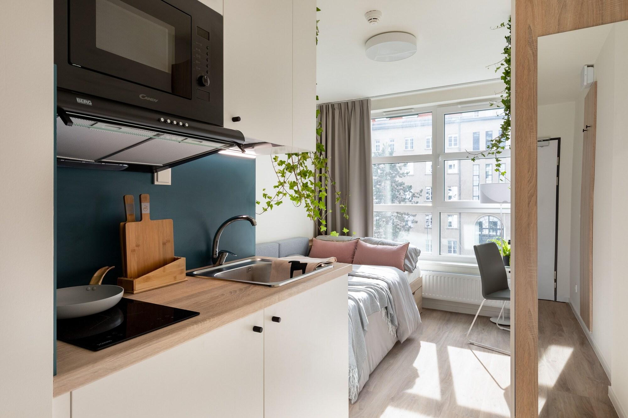 Equipamiento de Habitación MILESTONE Krakow Center Student Living