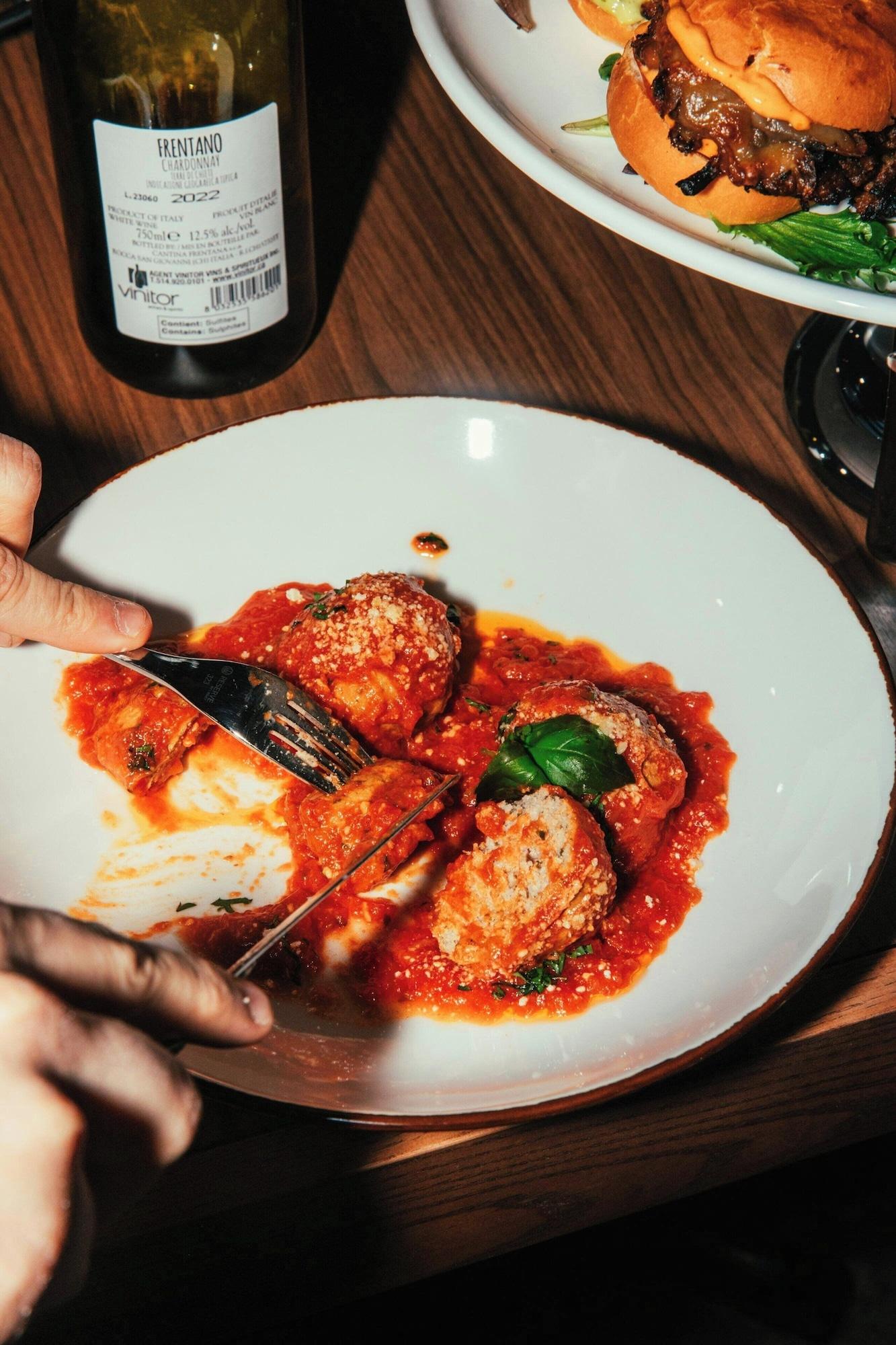 Restaurant Courtyard By Marriott Montreal Laval