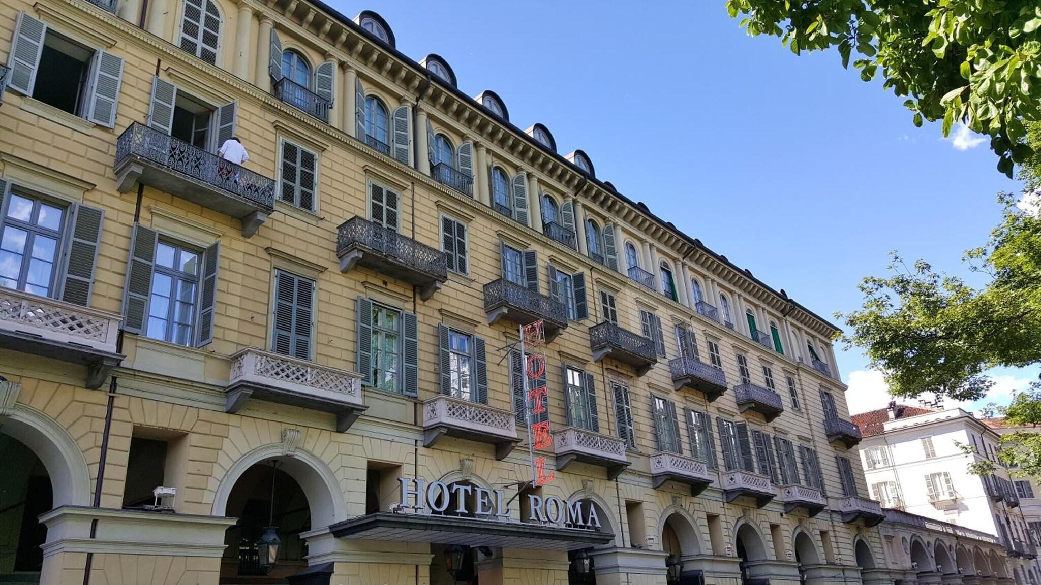 Vista Exterior Hotel Roma E Rocca Cavour
