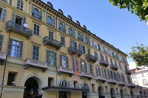 Alojamiento - Hotel Roma E Rocca Cavour