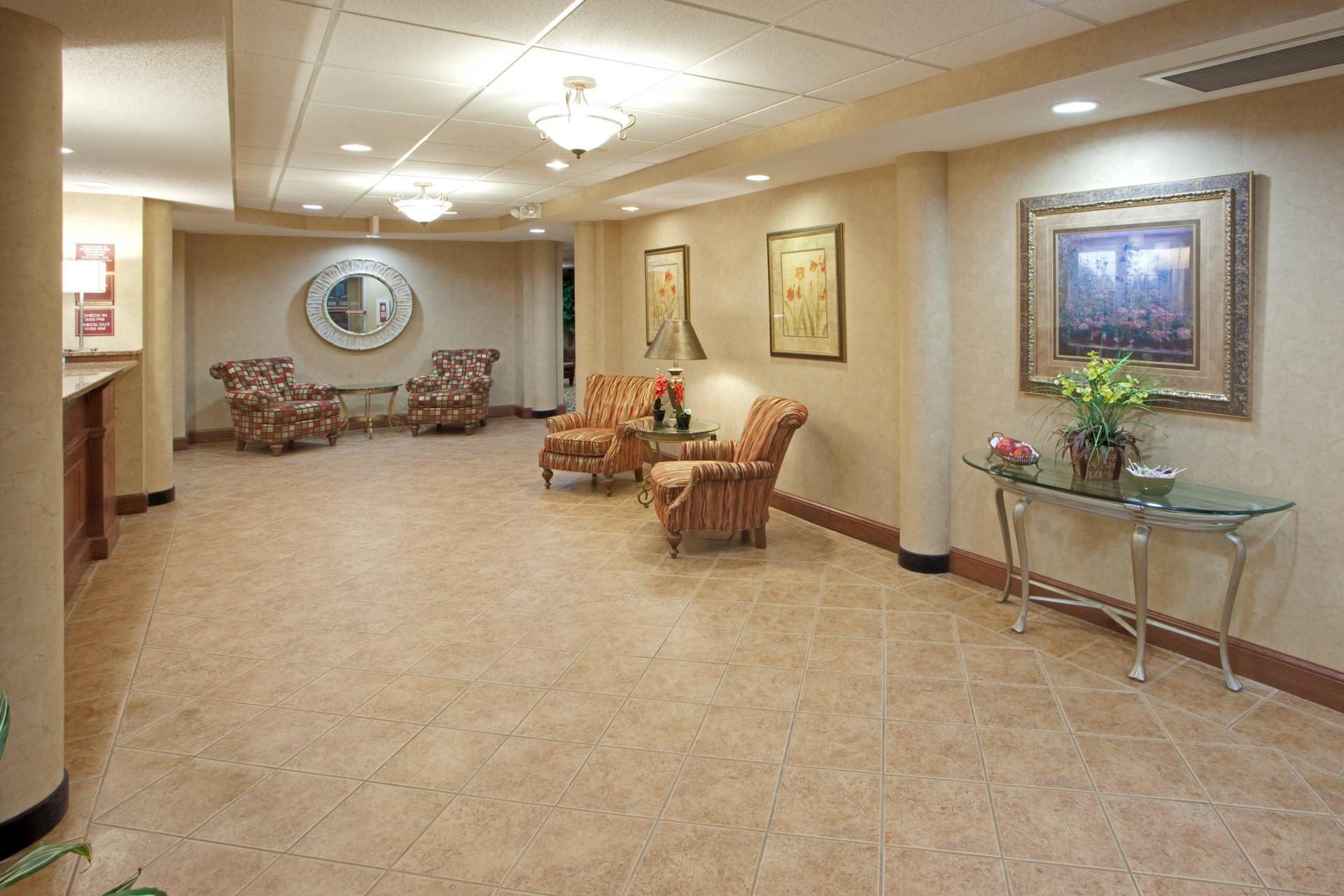 Vista Lobby Holiday Inn Express Hanover by IHG