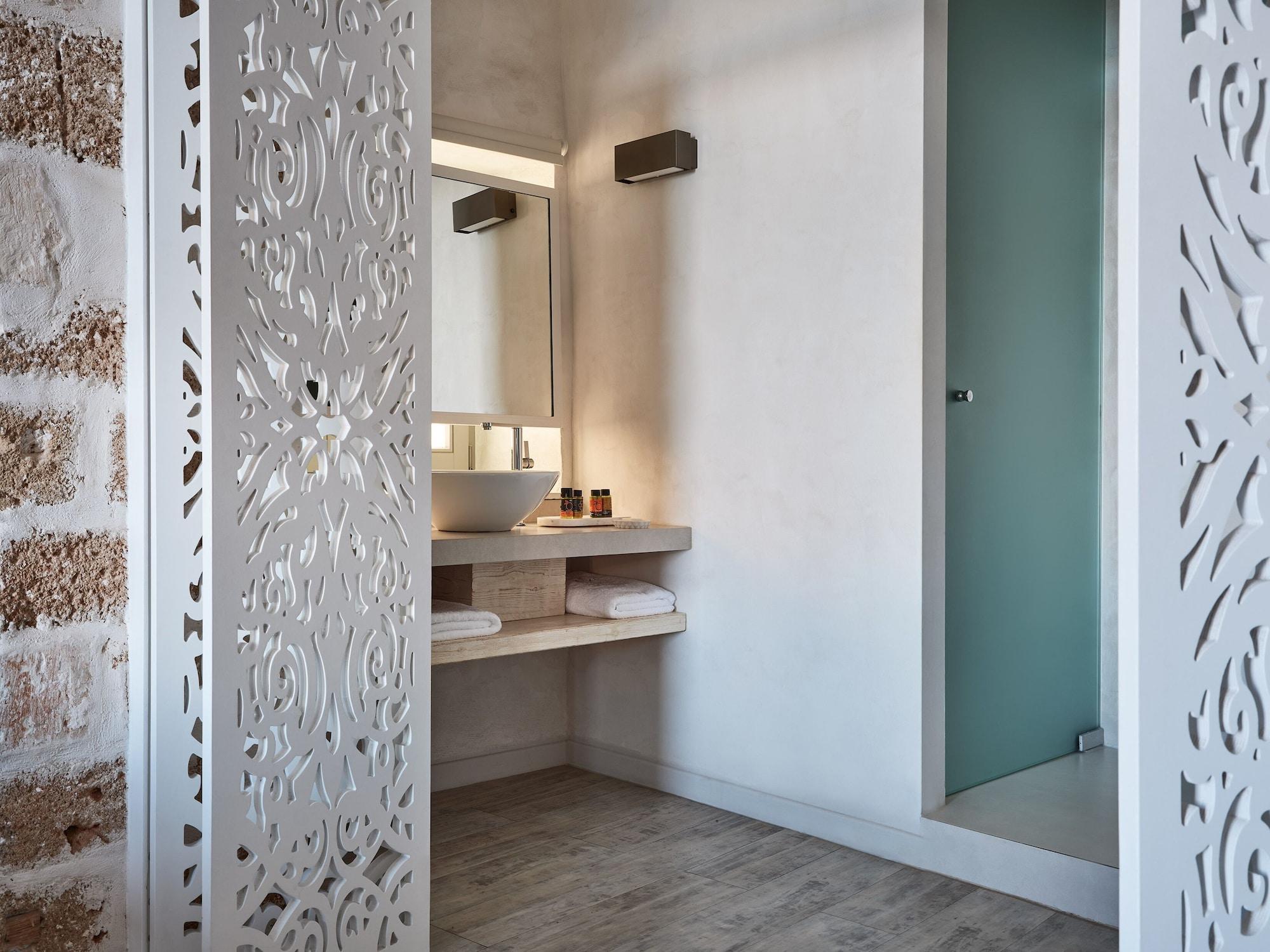 Equipamiento de Habitación Domus Fresco, Member of Domus Elegance Collection