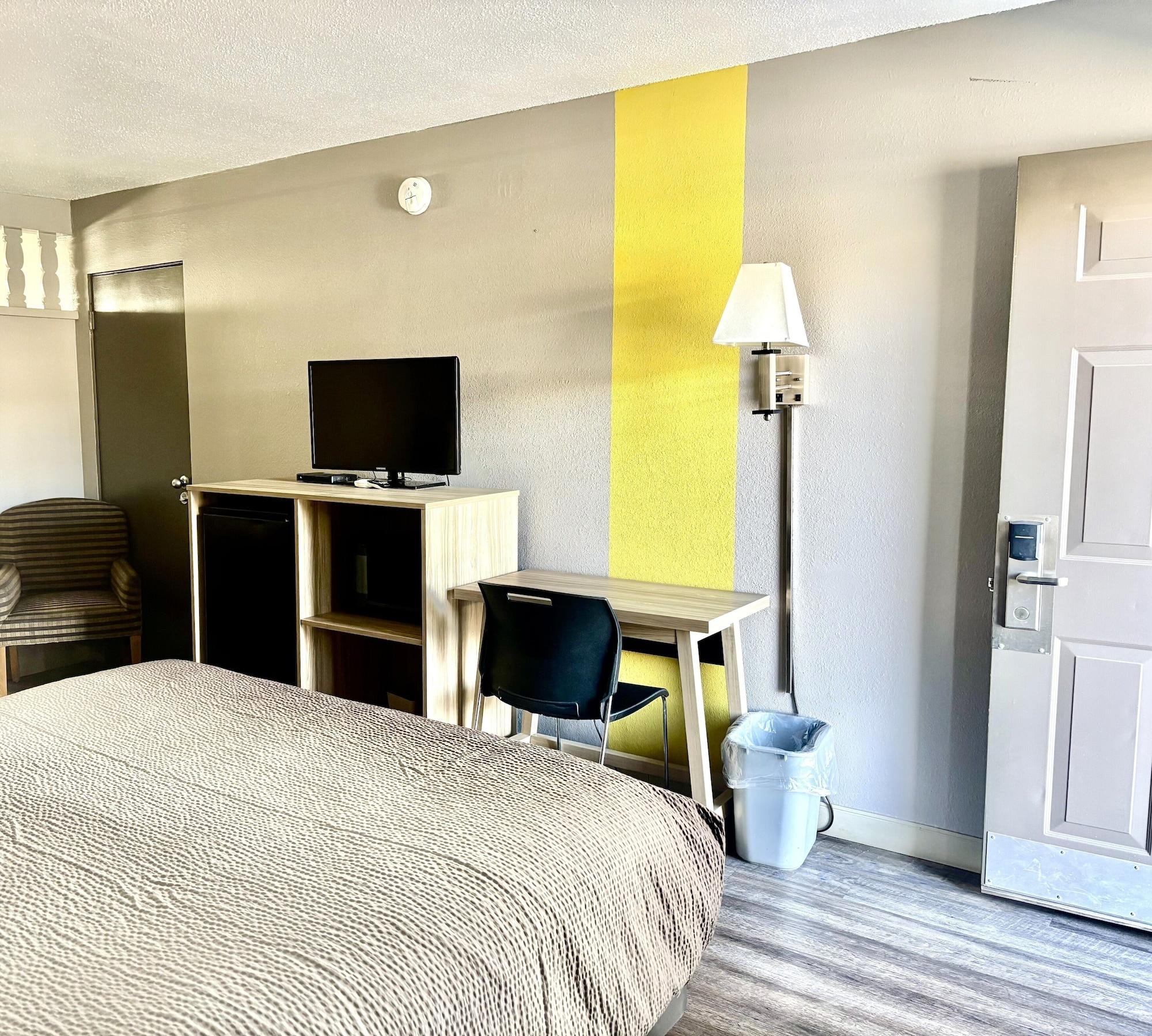 Habitación Super 8 by Wyndham Albuquerque Downtown