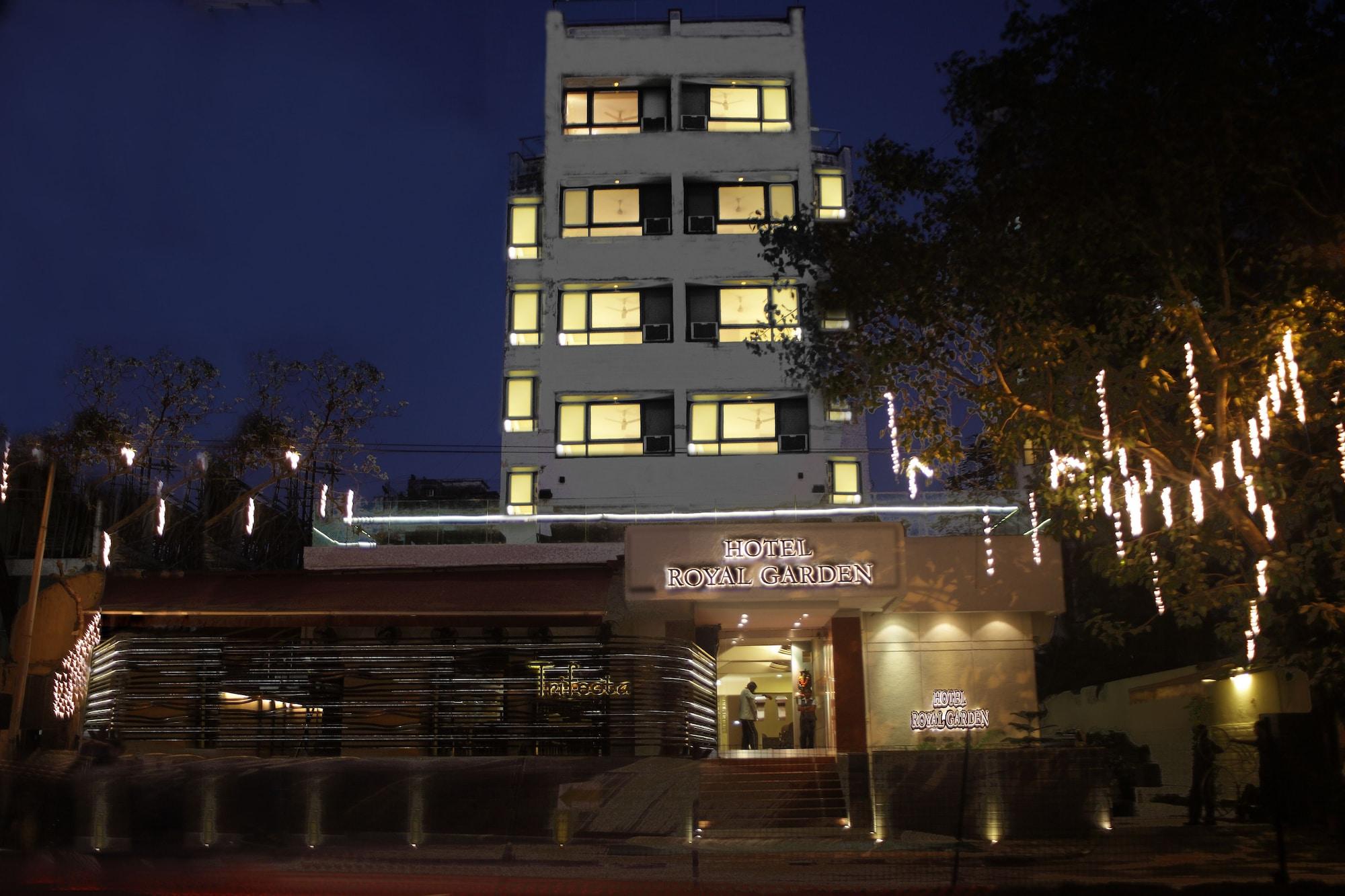 Vista Exterior Hotel Royal Garden