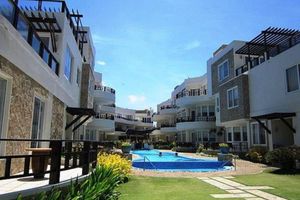 Alojamiento - 7 Stones Boracay Suites