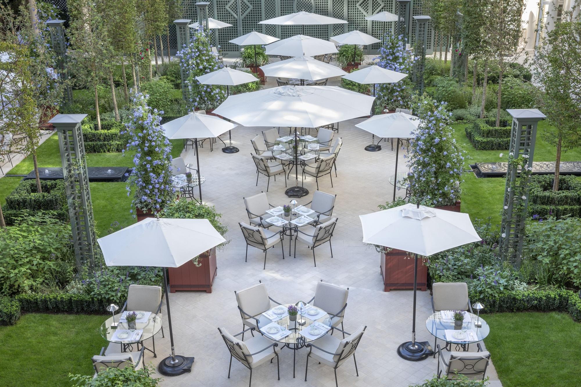 Vista Exterior Le Bristol Paris - Oetker Hotels