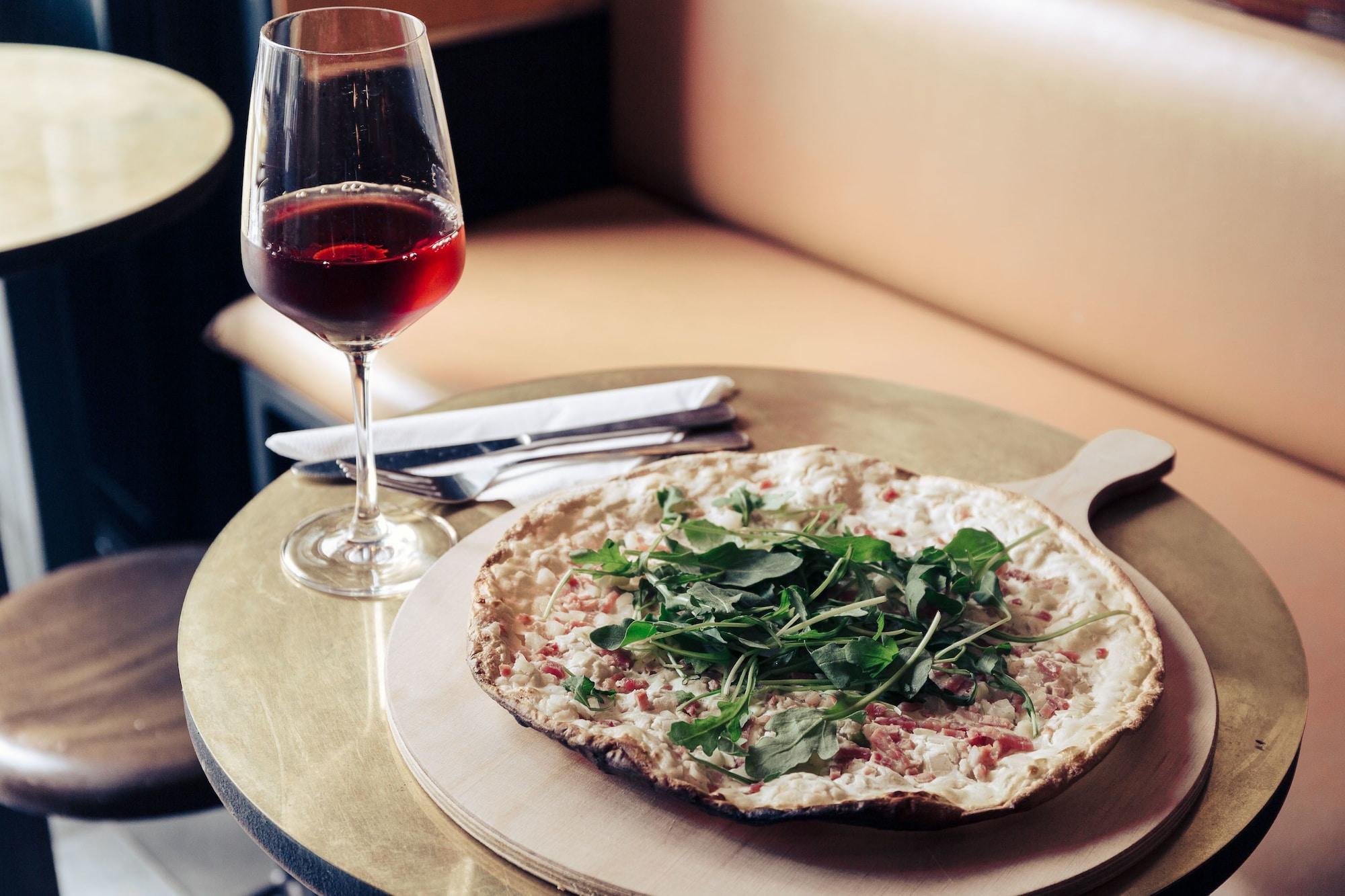 Bar/Salón HotelO Kathedral Antwerp