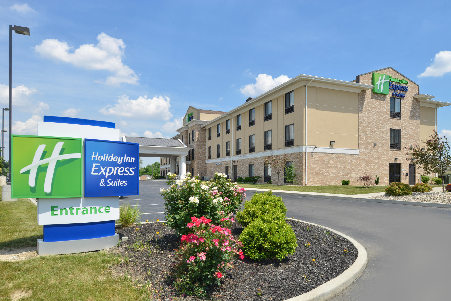 Vista Exterior Holiday Inn Express & Suites Greenfield by IHG