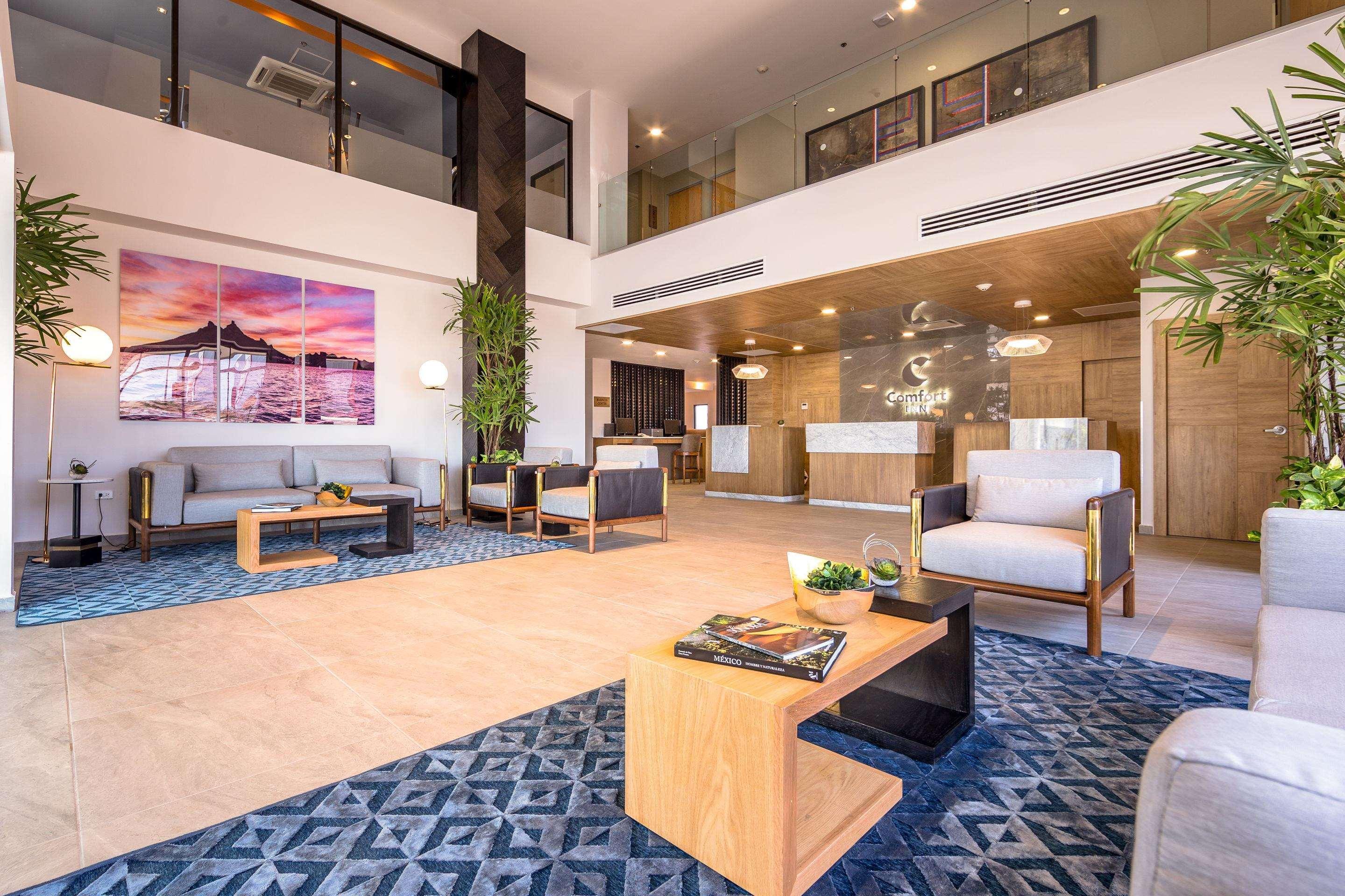 Vista Lobby Comfort Inn Hermosillo Aeropuerto