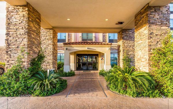 Comfort Inn & Suites Henderson - Las Vegas - Hoteles con desayuno en Las Vegas, Nevada