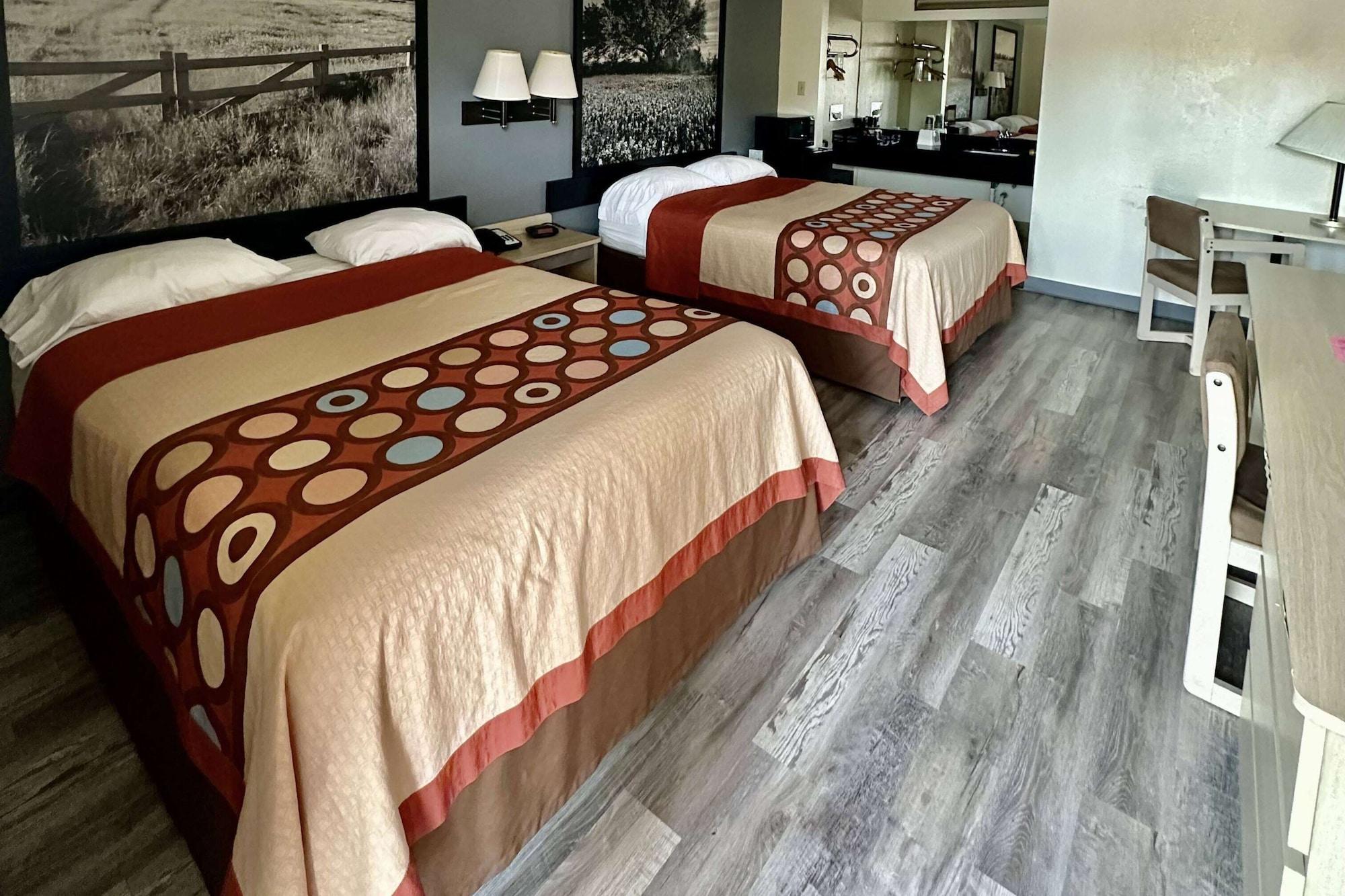 Habitación Super 8 by Wyndham Athens TX