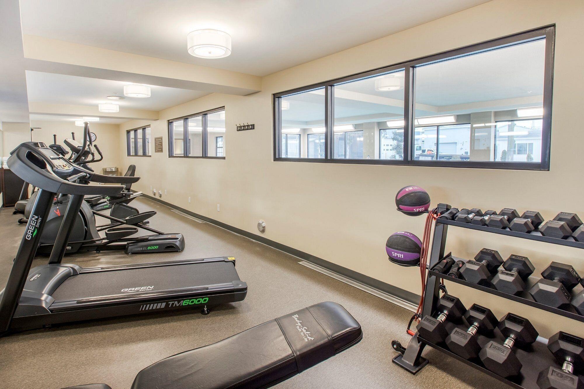 Gimnasio Country Inn & Suites by Radisson, Grandville-Grand Rapids West, MI