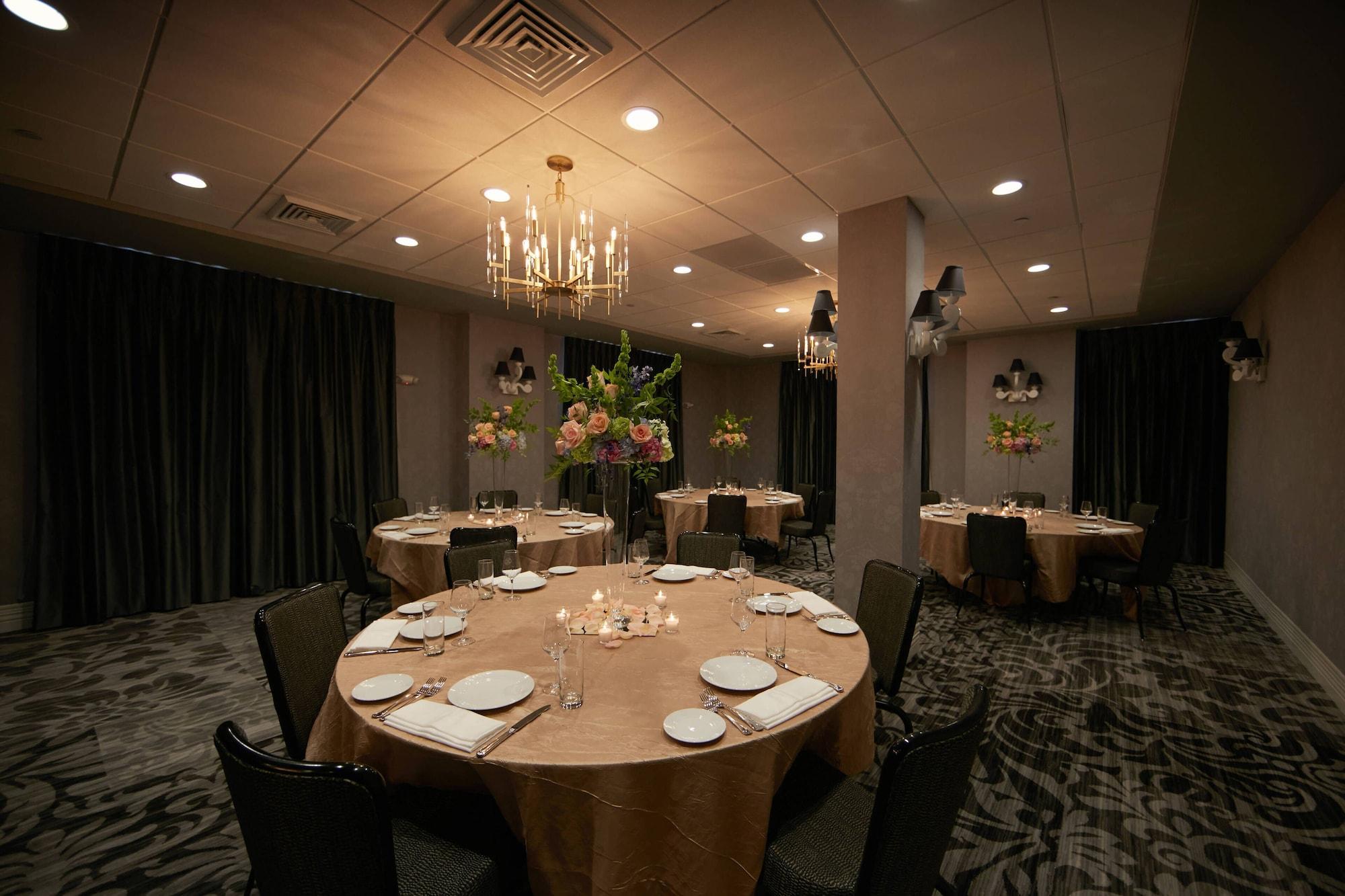 Sala de Reuniones Elyton Hotel, Autograph Collection by Marriott