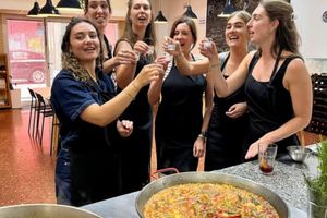 Actividad - Taller de Paella Valenciana, mercado y sangría
