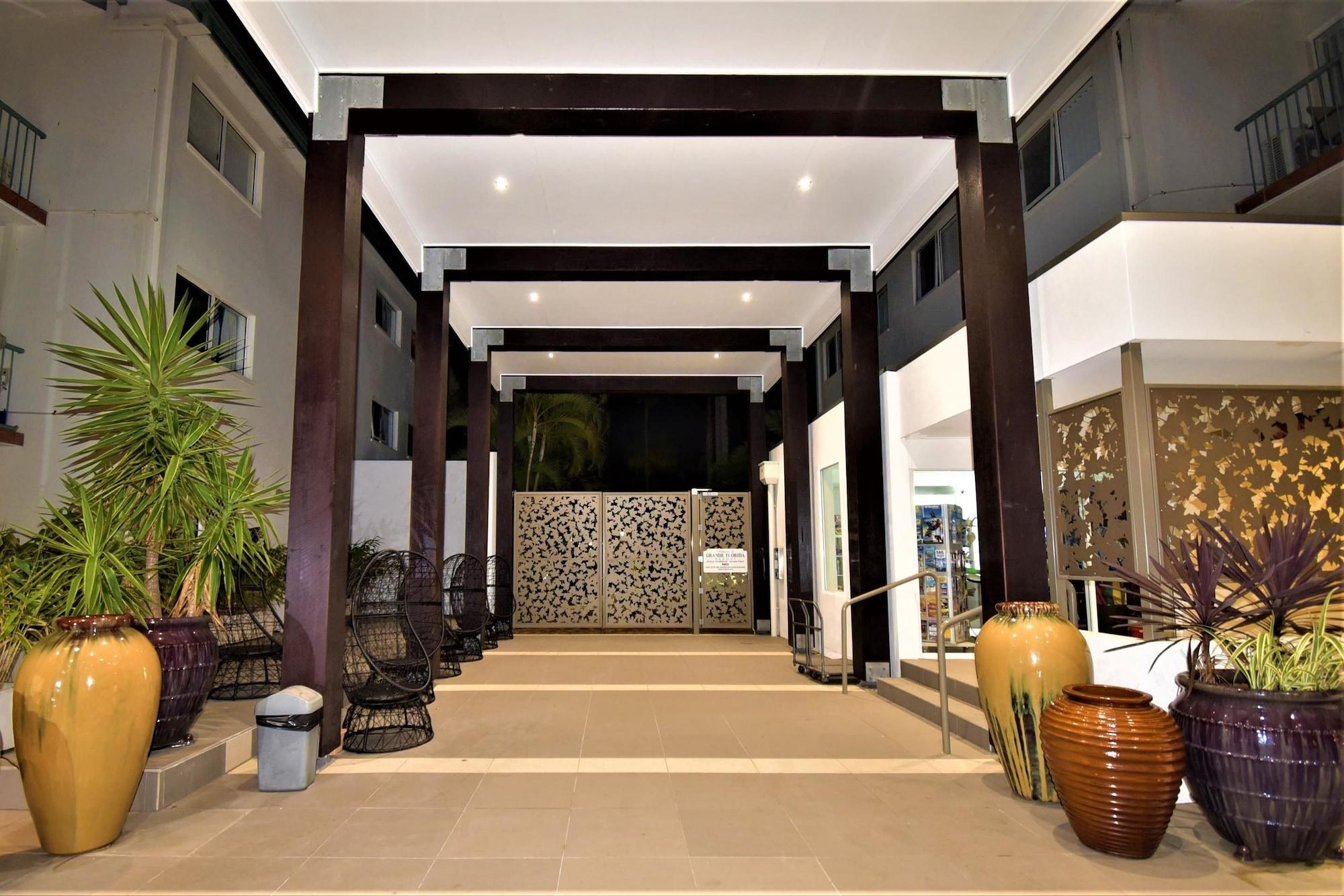 Vista Lobby Grande Florida Beachside Resort