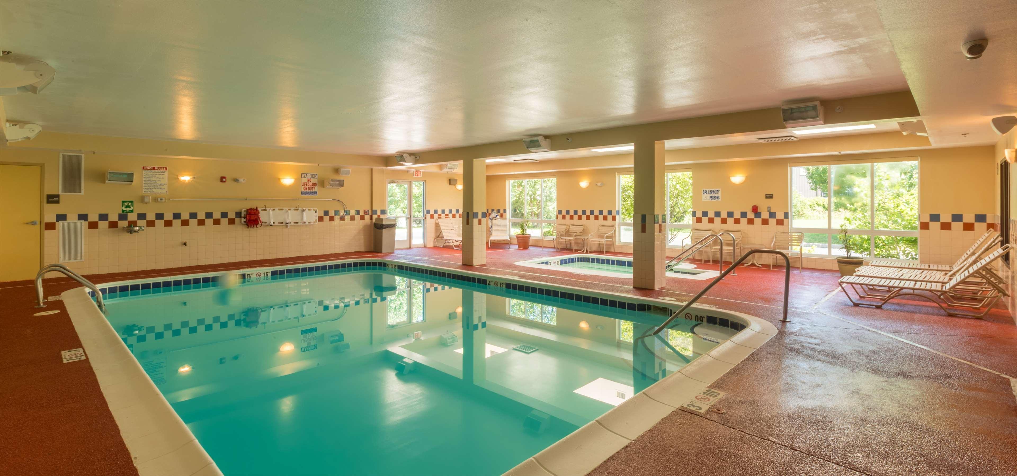 Vista Piscina Hampton Inn Goshen