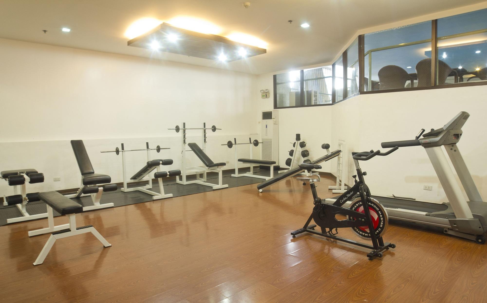 Gimnasio Berjaya Makati Hotel