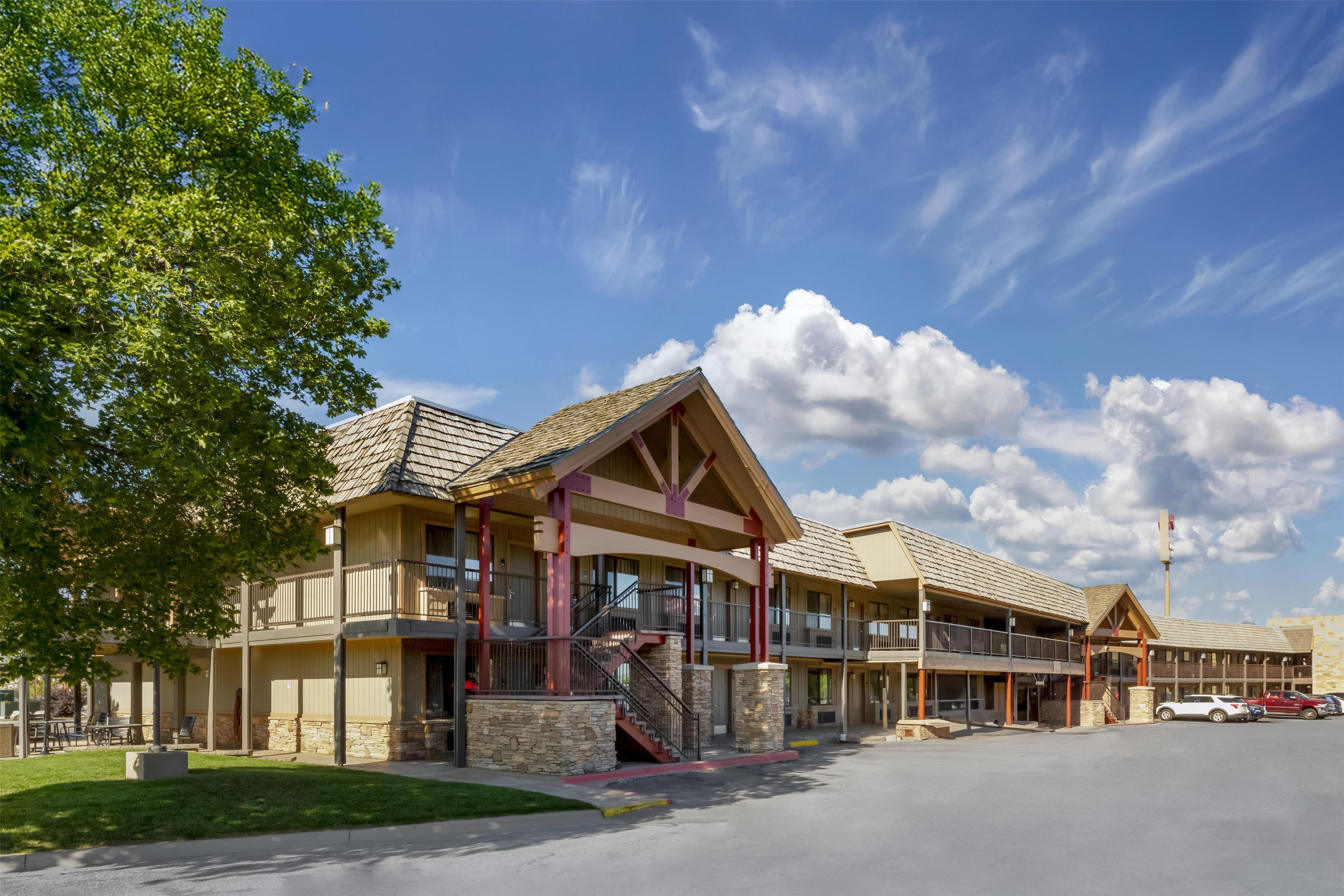 Vista Exterior Best Western Plus High Country Inn