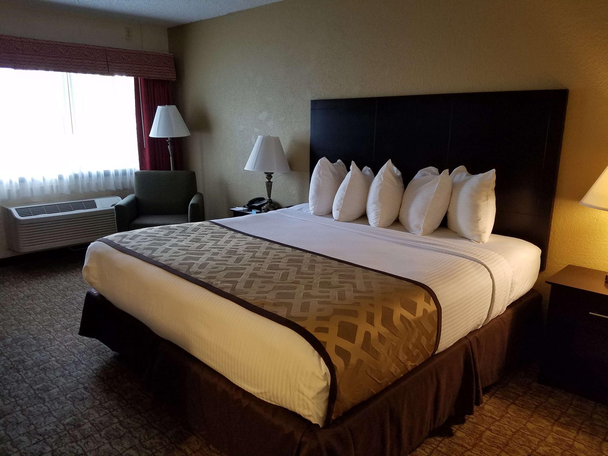 Habitación Best Western Crossroads Inn