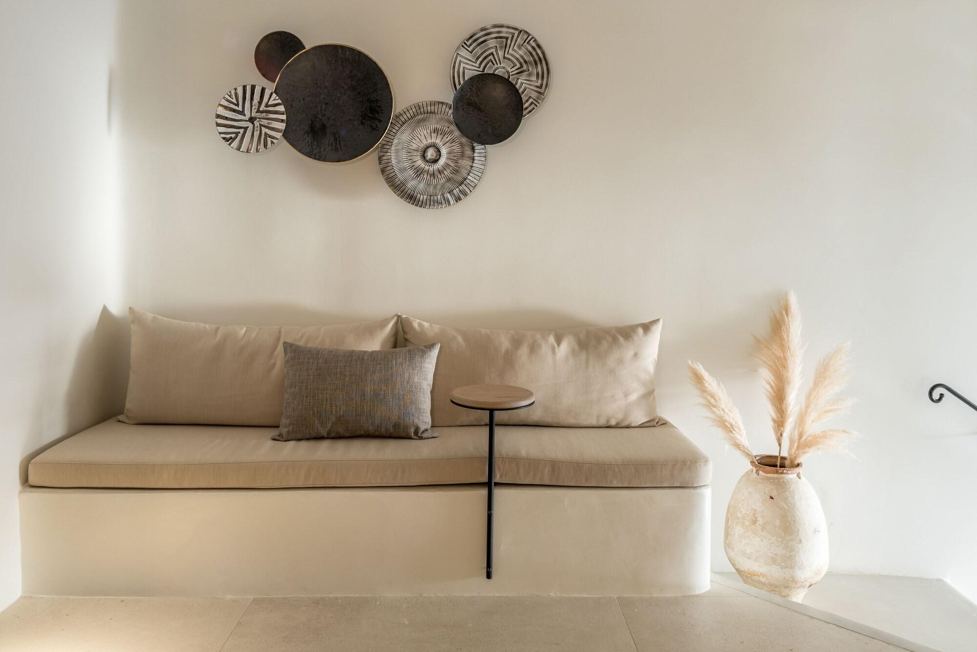 Vista Lobby Enigma Suites