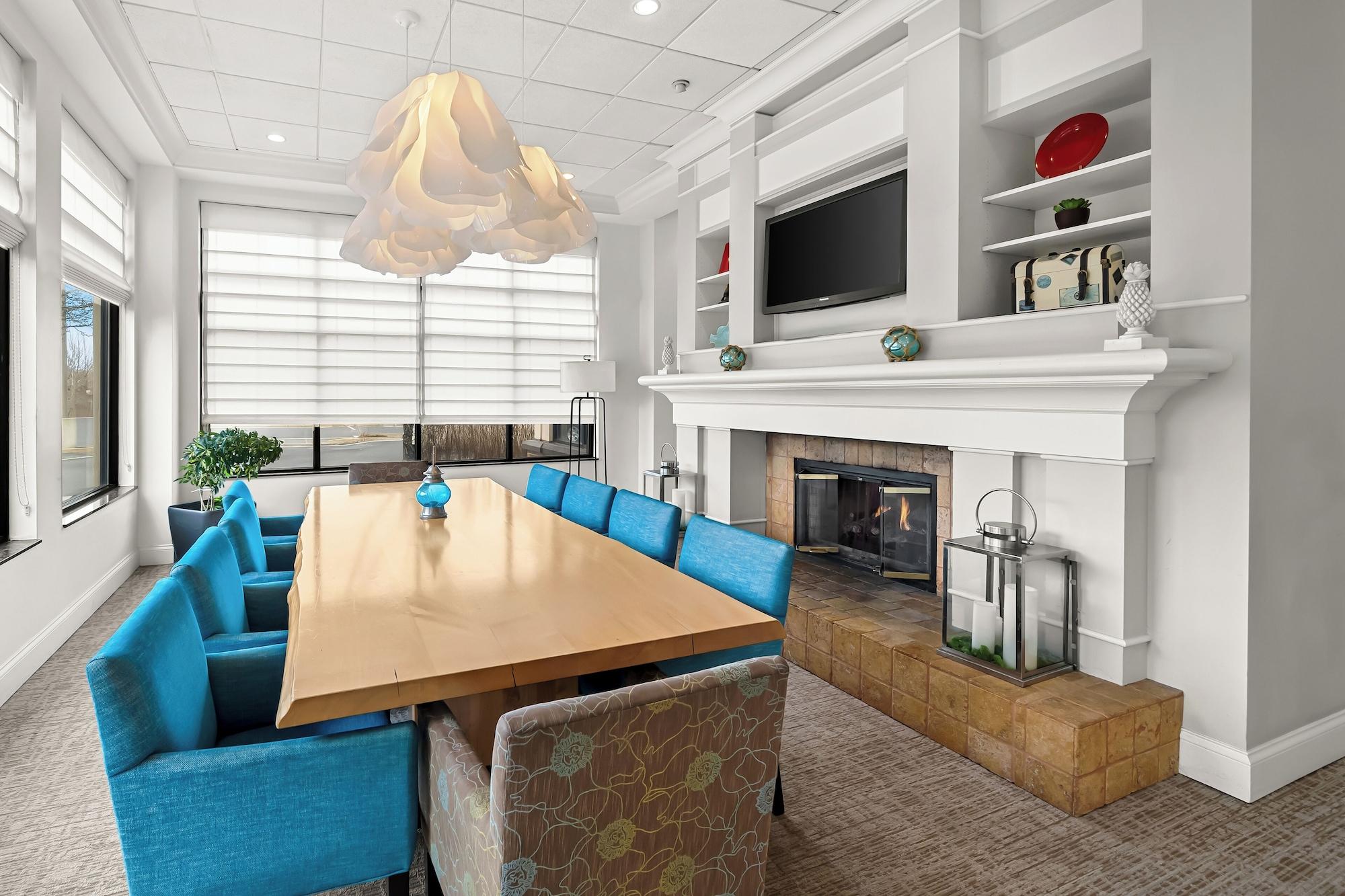 Vista Lobby Hilton Garden Inn Plymouth