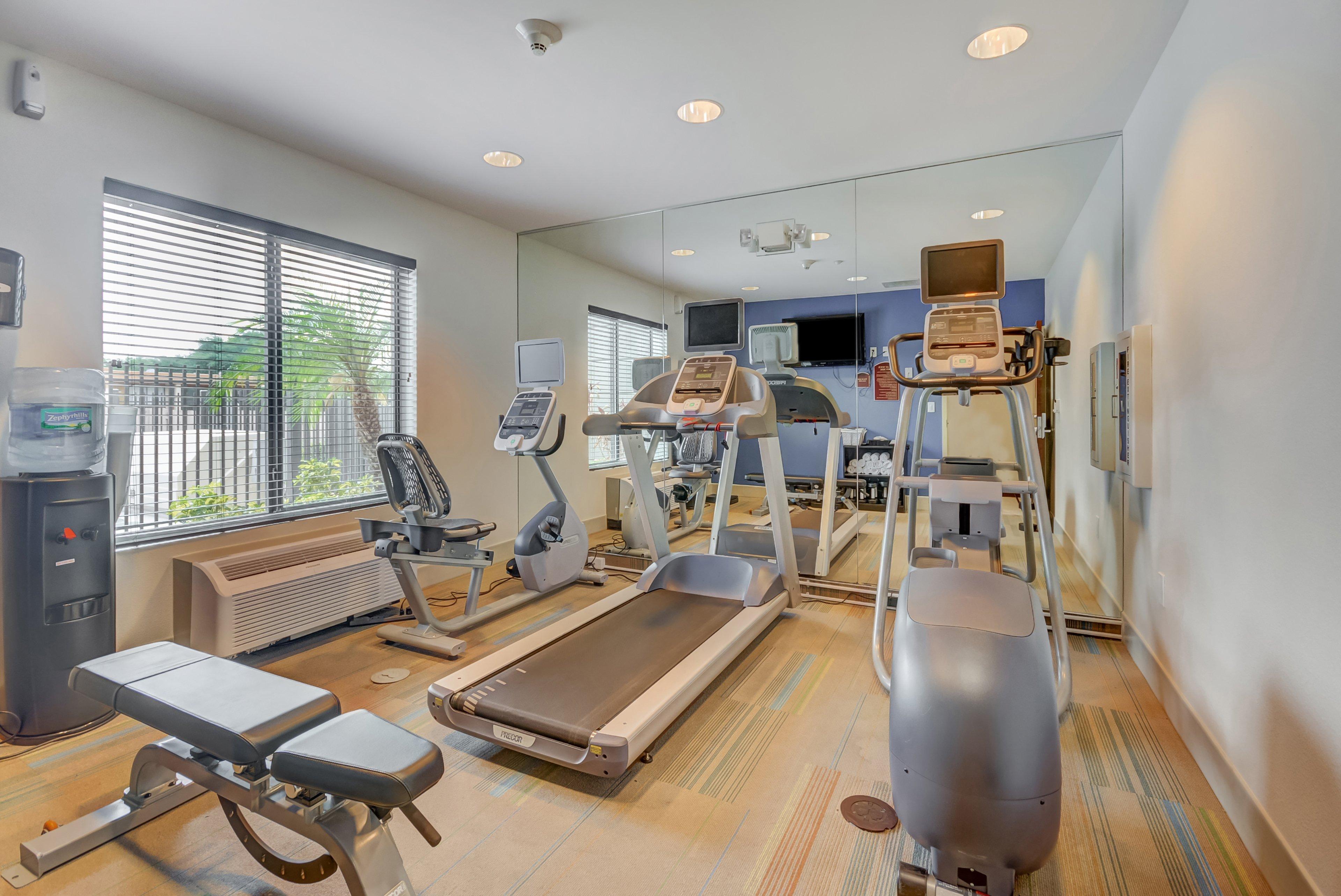 Instalaciones Recreativas Holiday Inn Express & Suites Tampa USF Busch Gardens by IHG