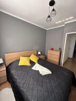 Alquiler Vacacional - 2-bedroom apartment in welcoming Zabrze with WiFi