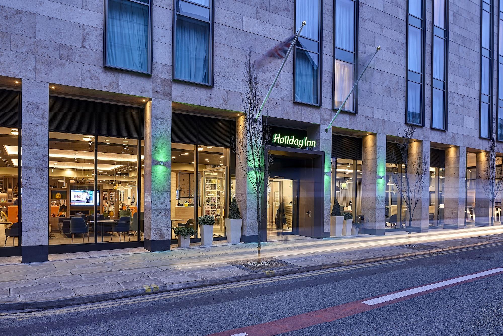 Vista Exterior Holiday Inn Manchester - City Centre by IHG