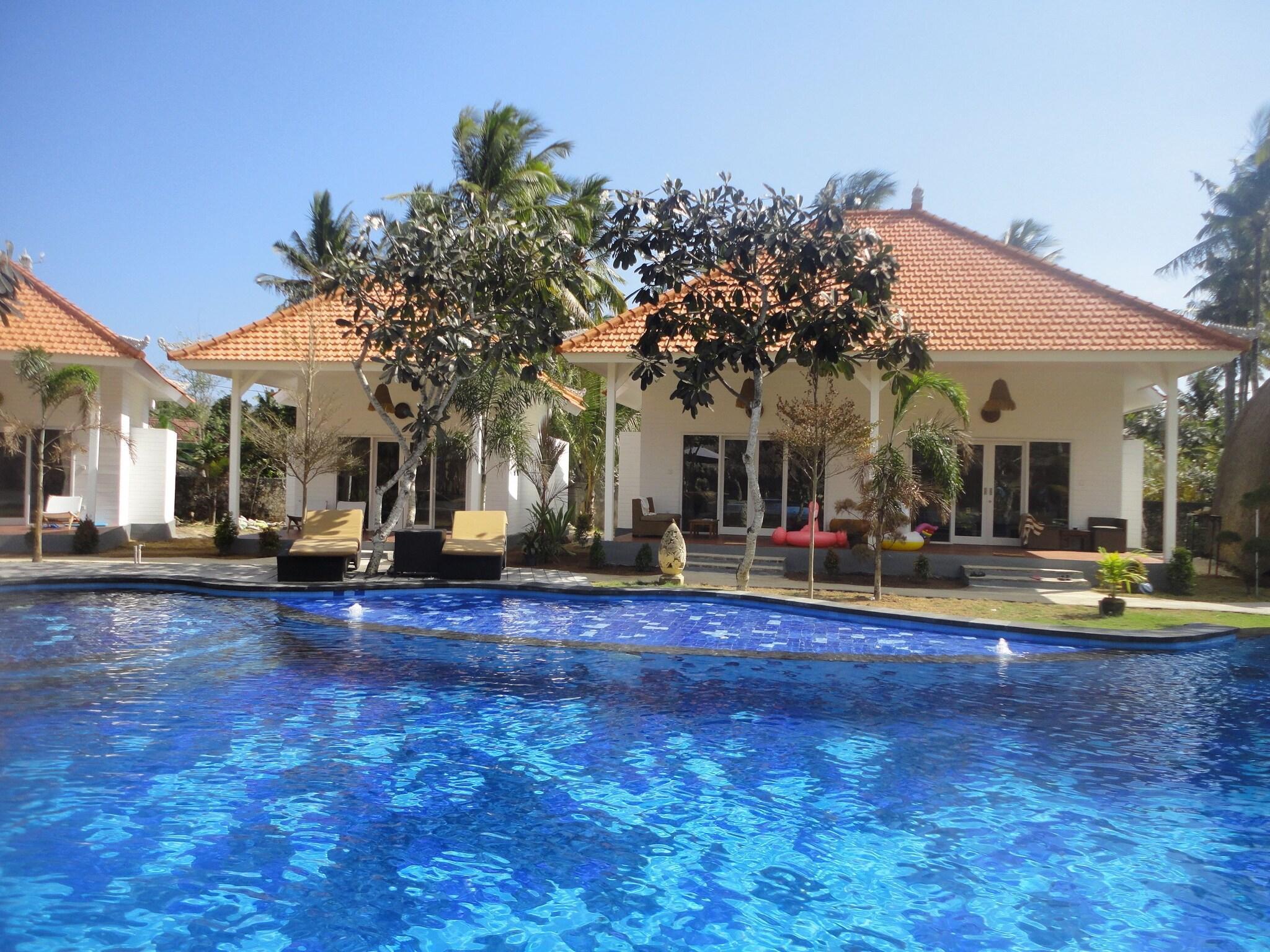 Vista Piscina Sanghyang Bay Villas