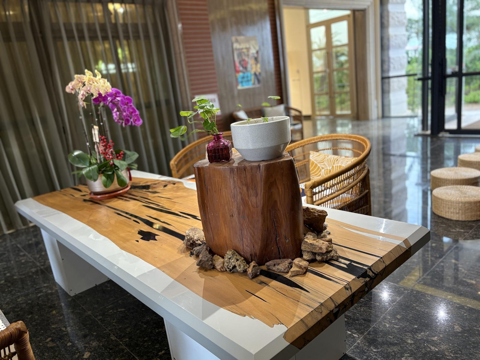 Vista Lobby Happy Casa Resorts