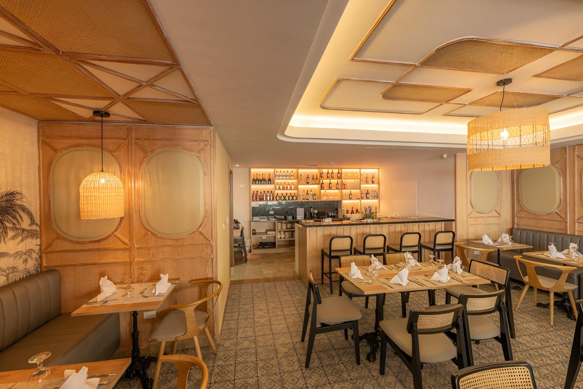 Restaurant Hotel Faranda Express Soloy and Casino, a member of Radisson Individuals