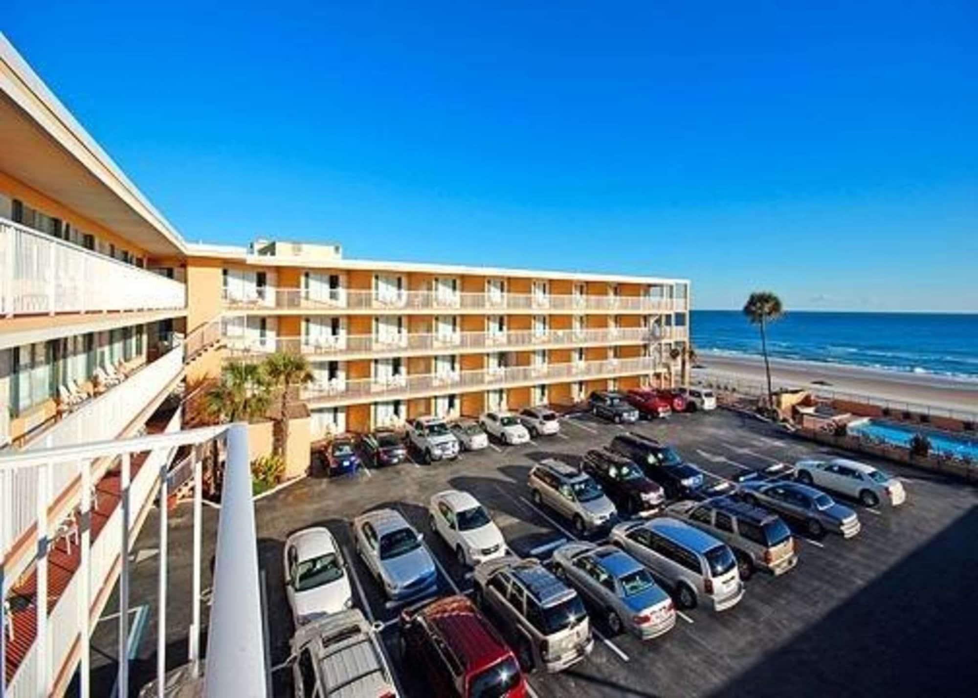 Varios Comfort Inn & Suites Ormond Beach Oceanfront