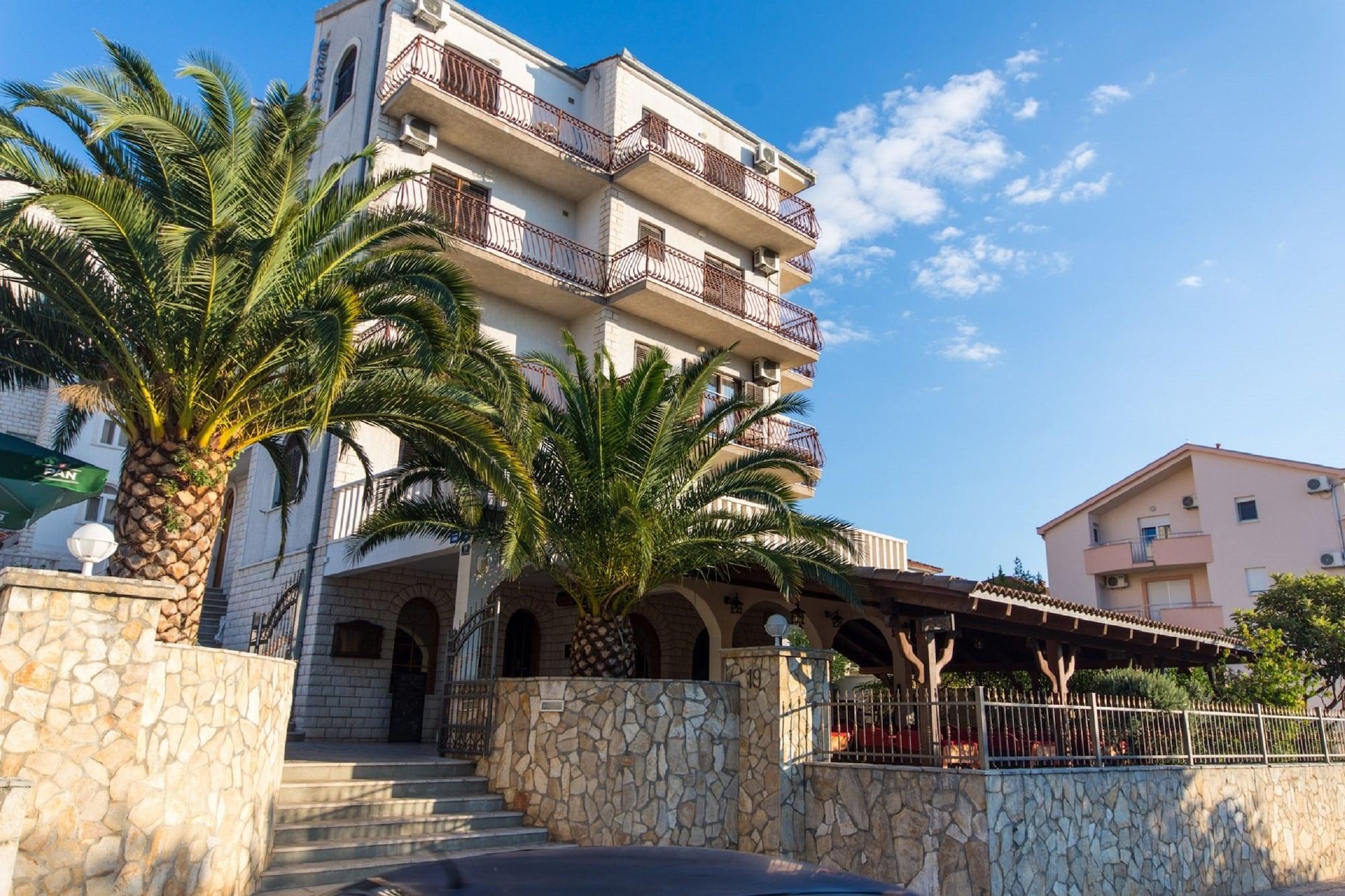 Varios Villa Katarina