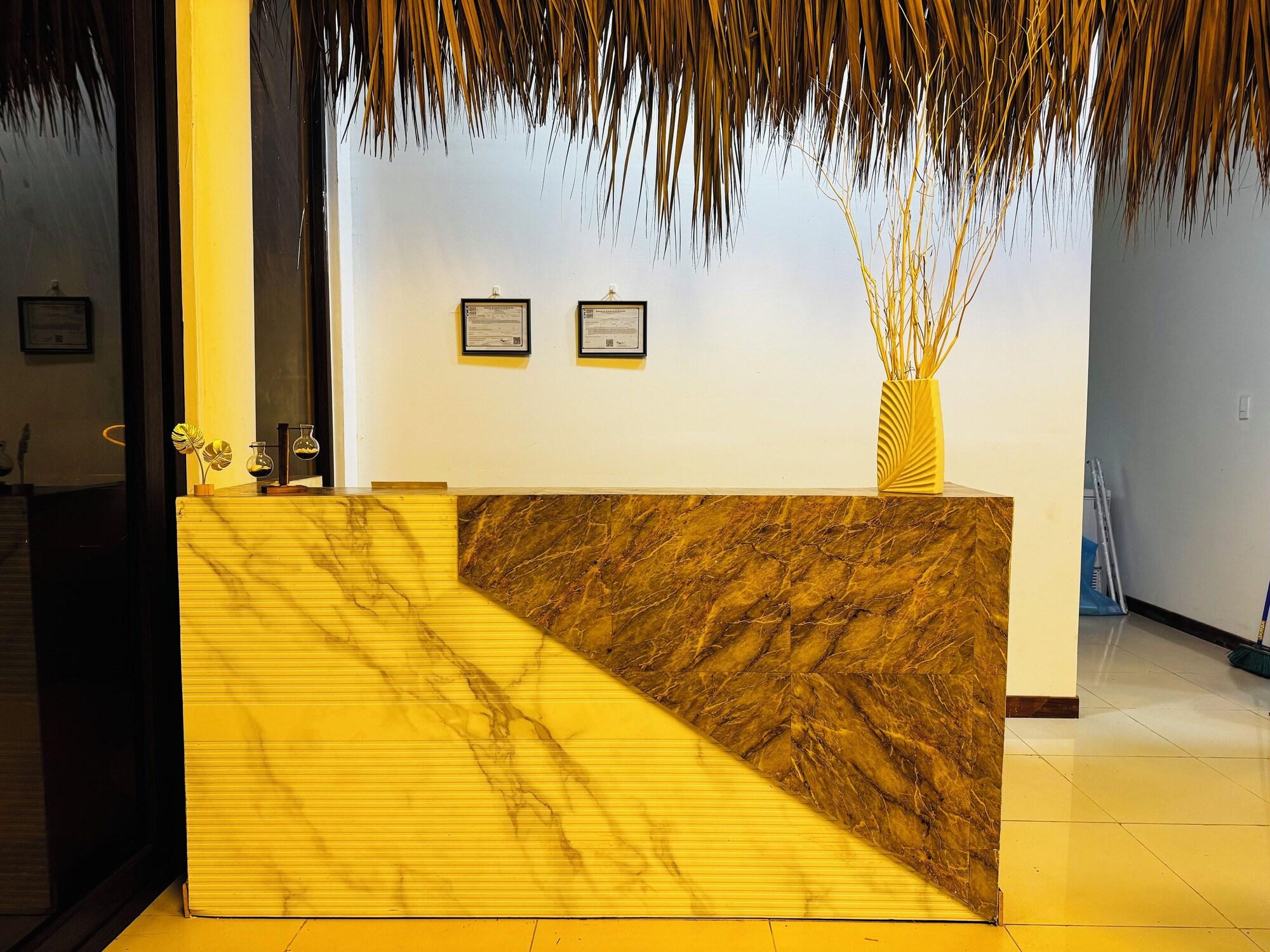 Vista Lobby Ricco Beach