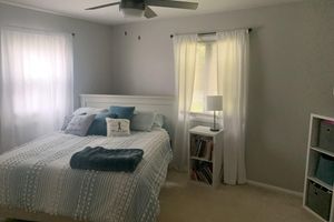 Alquiler Vacacional - EAA Rental Only Within Blocks of the Airport