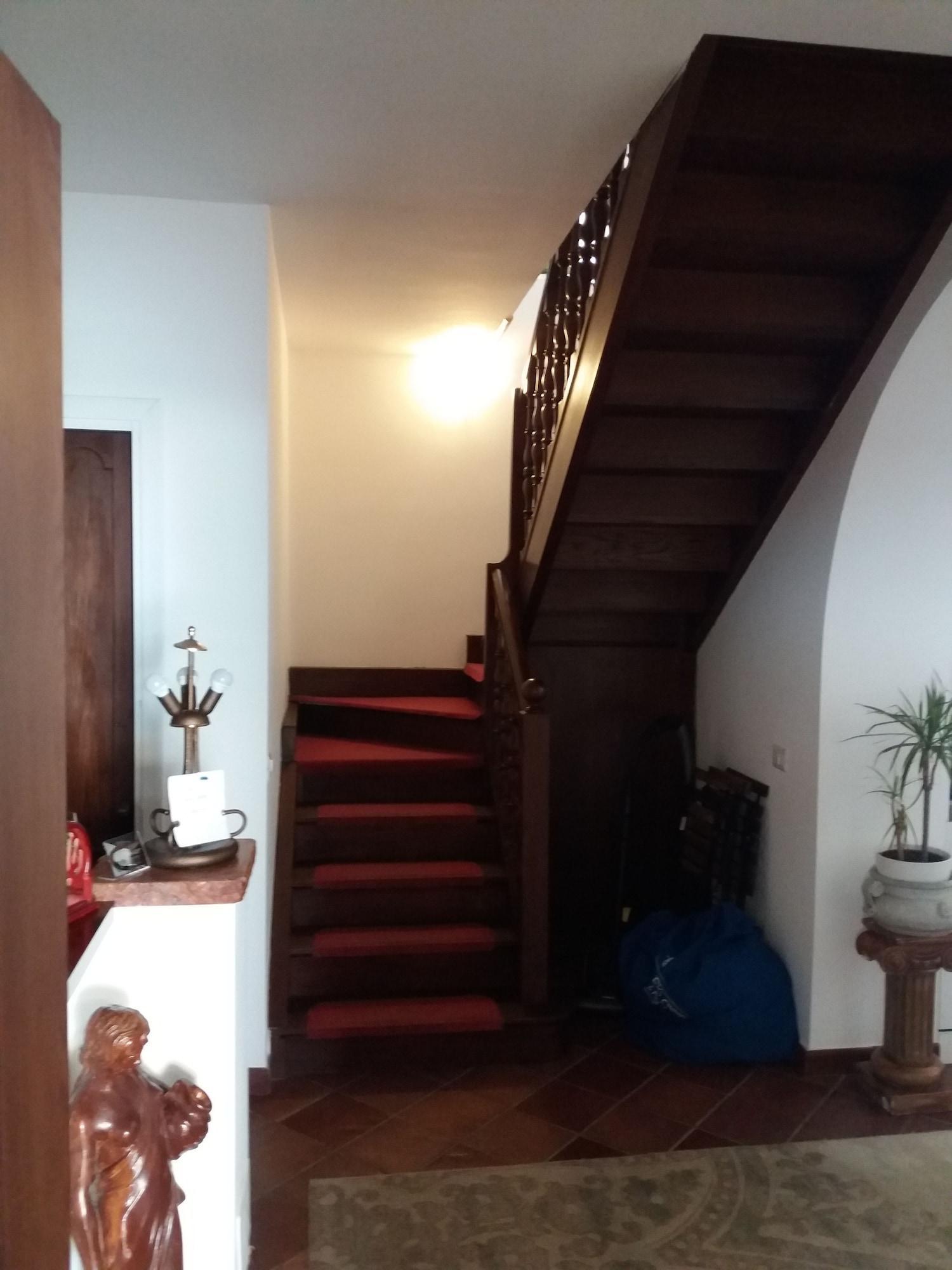 Vista Lobby BB Glicini