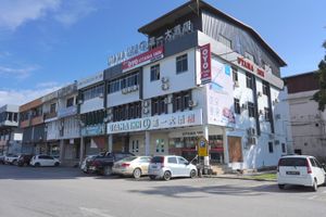 Alojamiento - OYO 89544 Utama Inn