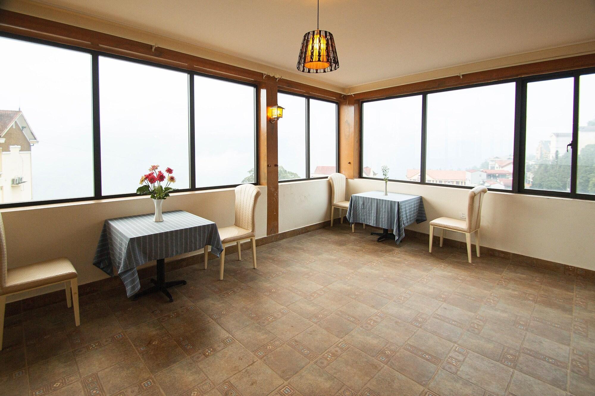 Bar/Salón Sapa Symphony Hotel