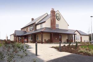 Alojamiento - Premier Inn Camborne