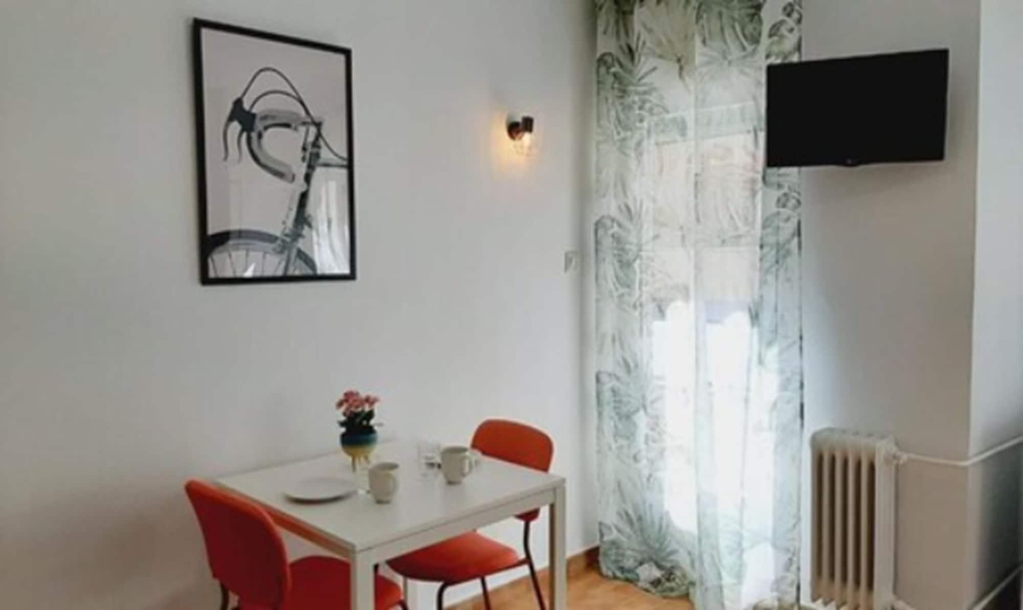 Varios Hostal Lucía by gaiarooms