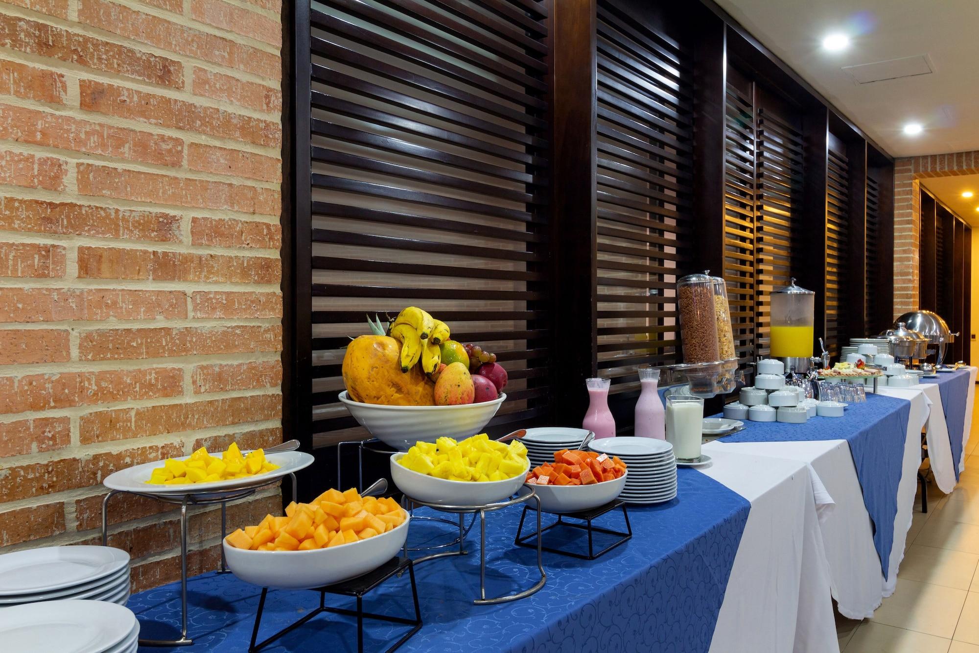 Restaurant Hotel Madisson Inn Luxury By Geh Suites