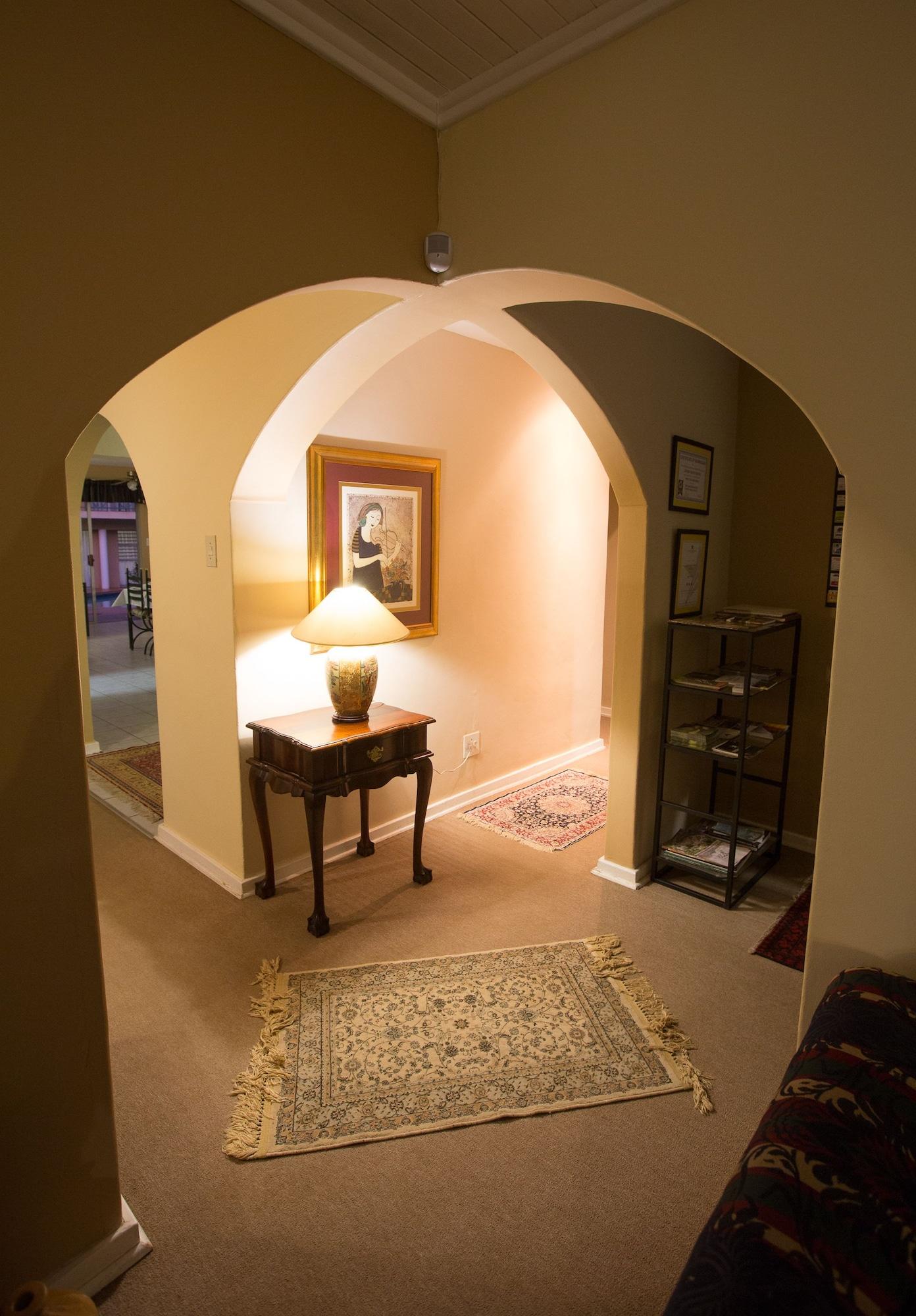 Vista Lobby Loerie Guesthouse