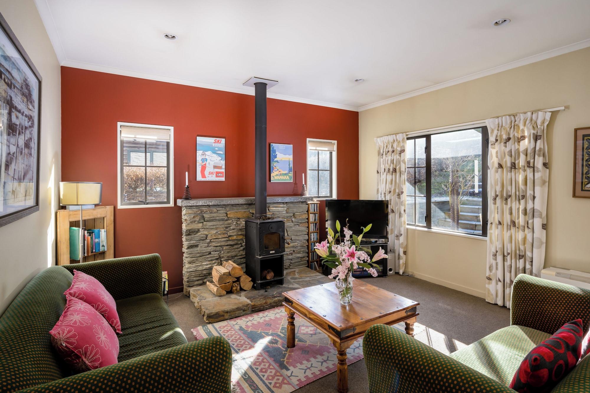 Varios Criffel Peak View B&B and Apartment