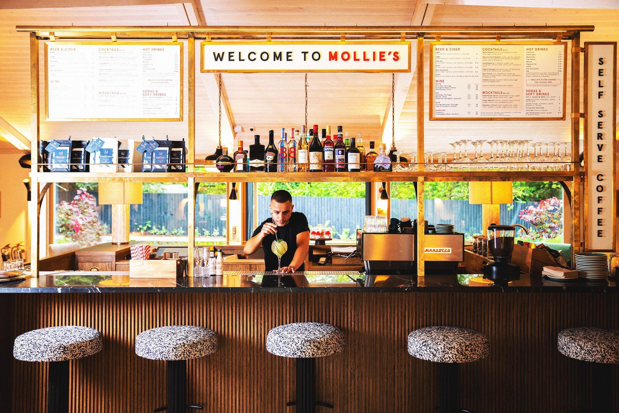 Bar/Salón Mollie's Bristol