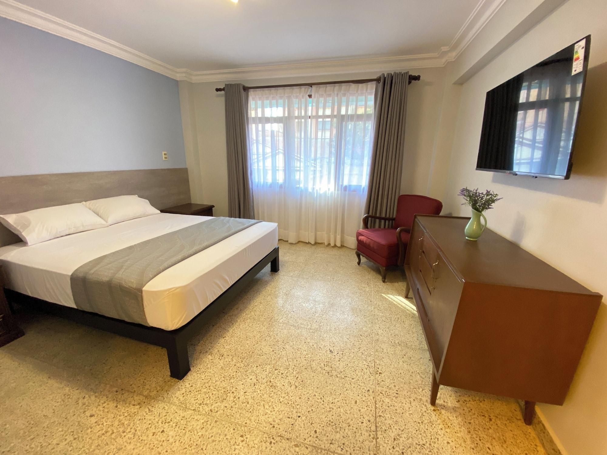 Varios Izza Hotel