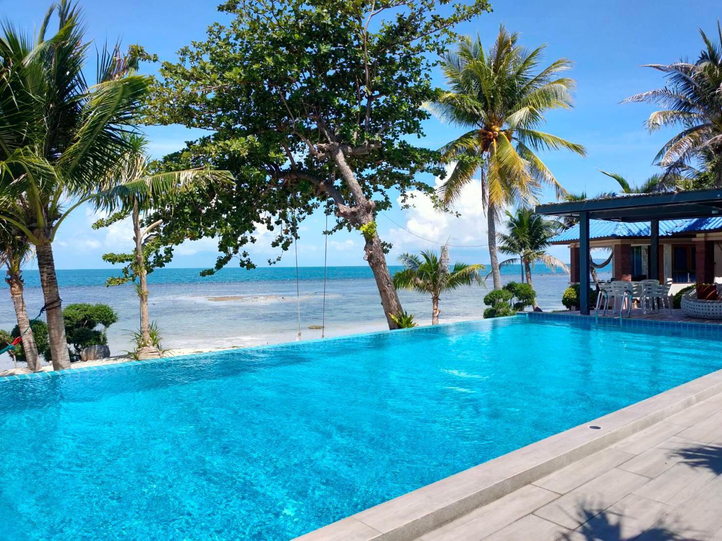 Playa Sunset Beach Villas