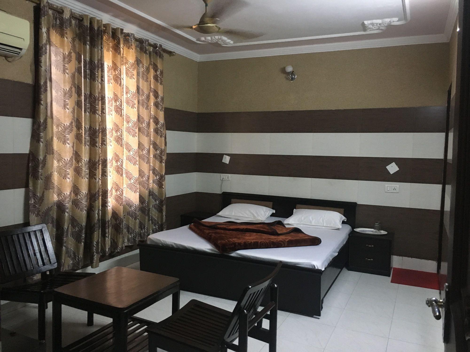 Habitación Hotel Shri Amarnath Lodge