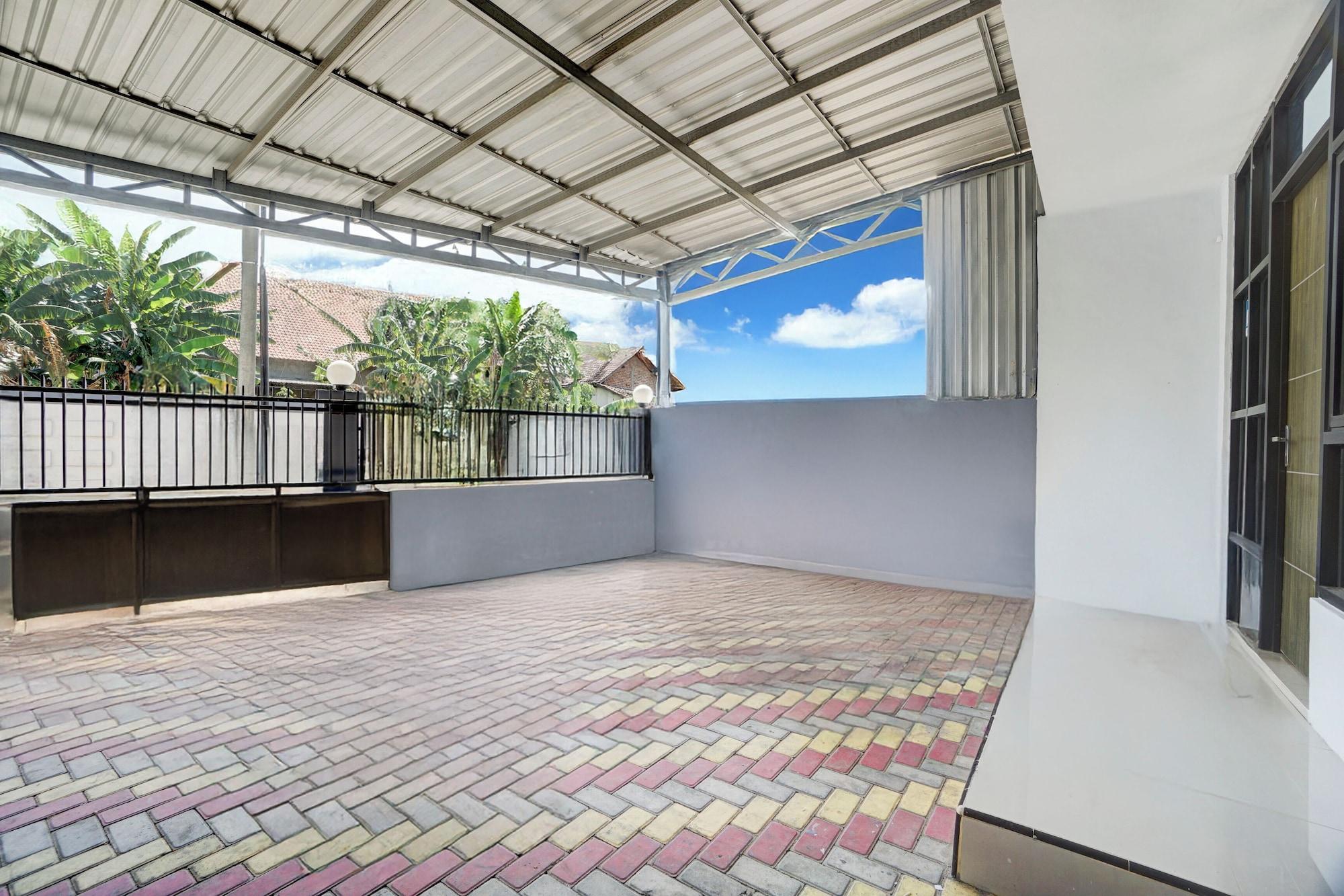 Comodidades del Alojamiento Hotel O MIOXIO Syariah Kost