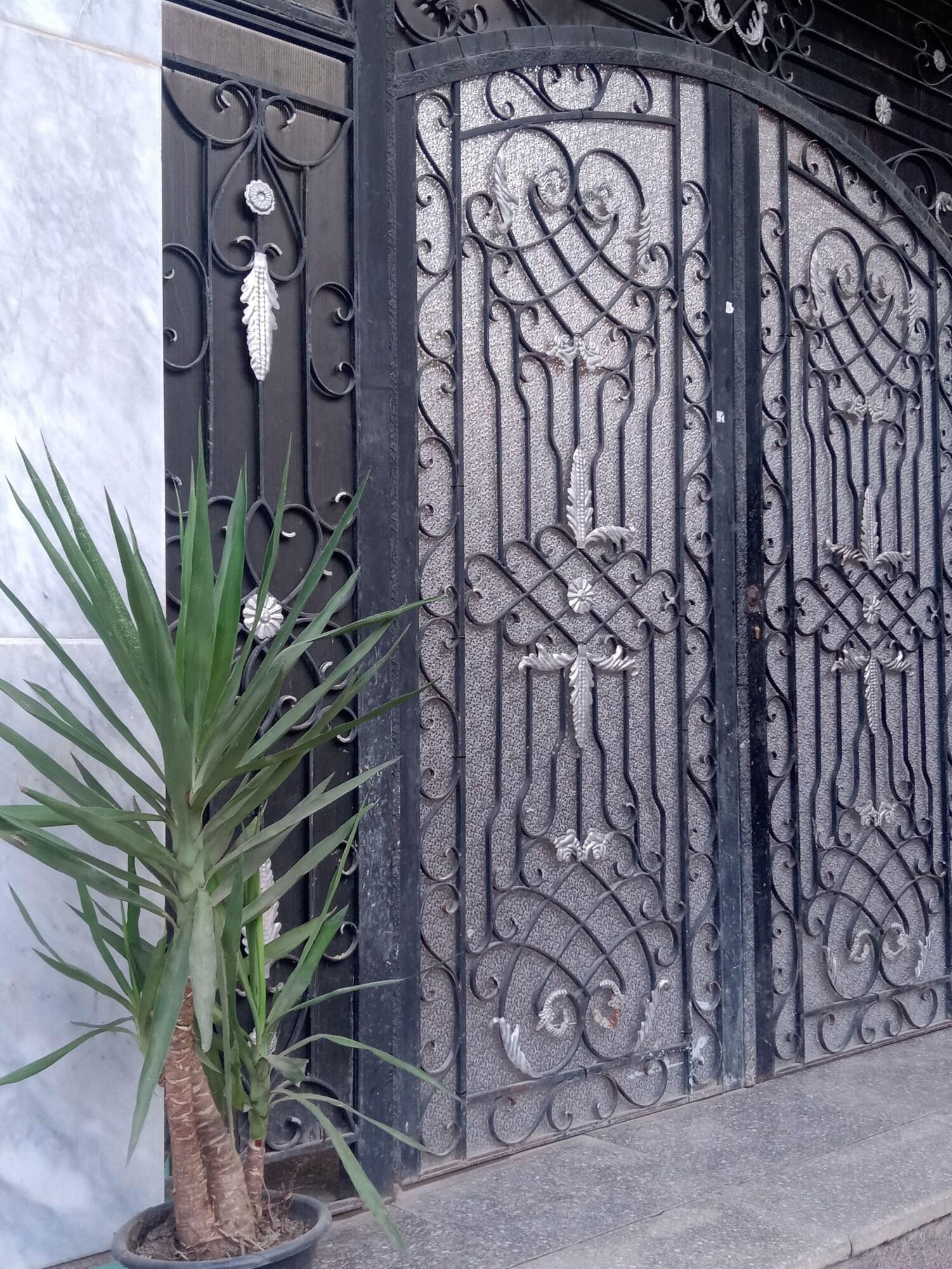 Vista Exterior French Giza bed & breakfast